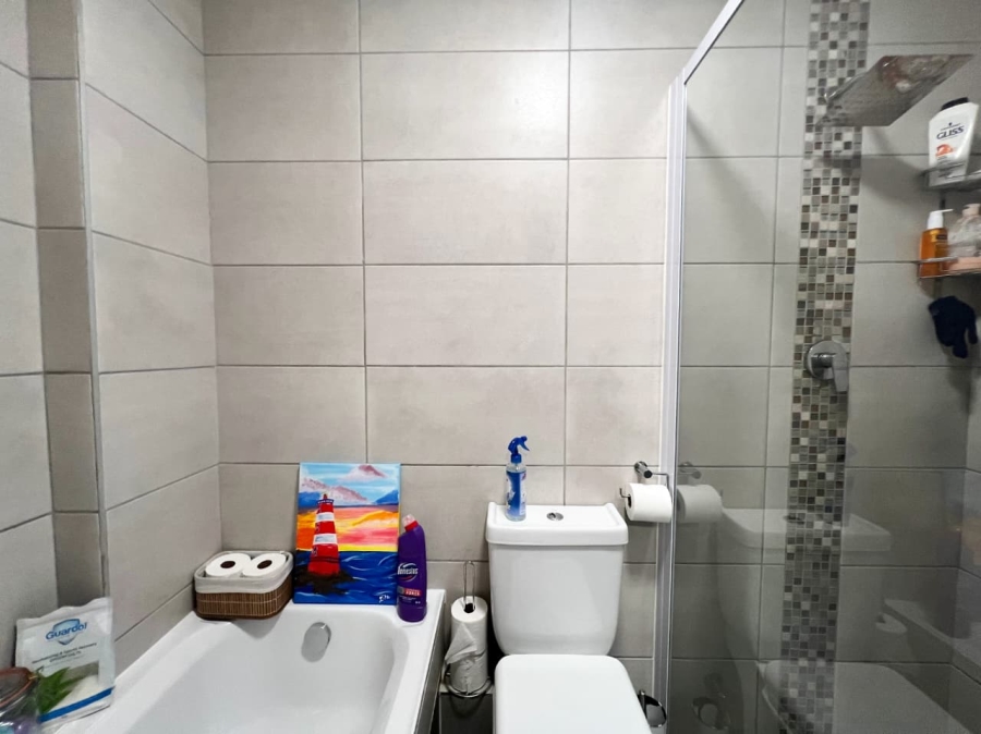 To Let 2 Bedroom Property for Rent in St Dumas Western Cape